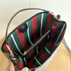 (Pre-Order) Gucci GG EMBLEM MEDIUM BUCKET BAG (Replica)