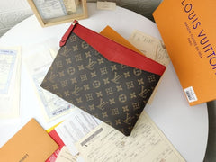 (Pre-Order) Louis Vuitton Daily Pouch (Replica)