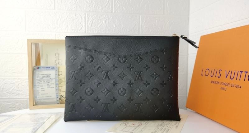 (Pre-Order) Louis Vuitton Daily Pouch in Monogram Empreinte leather (Replica)