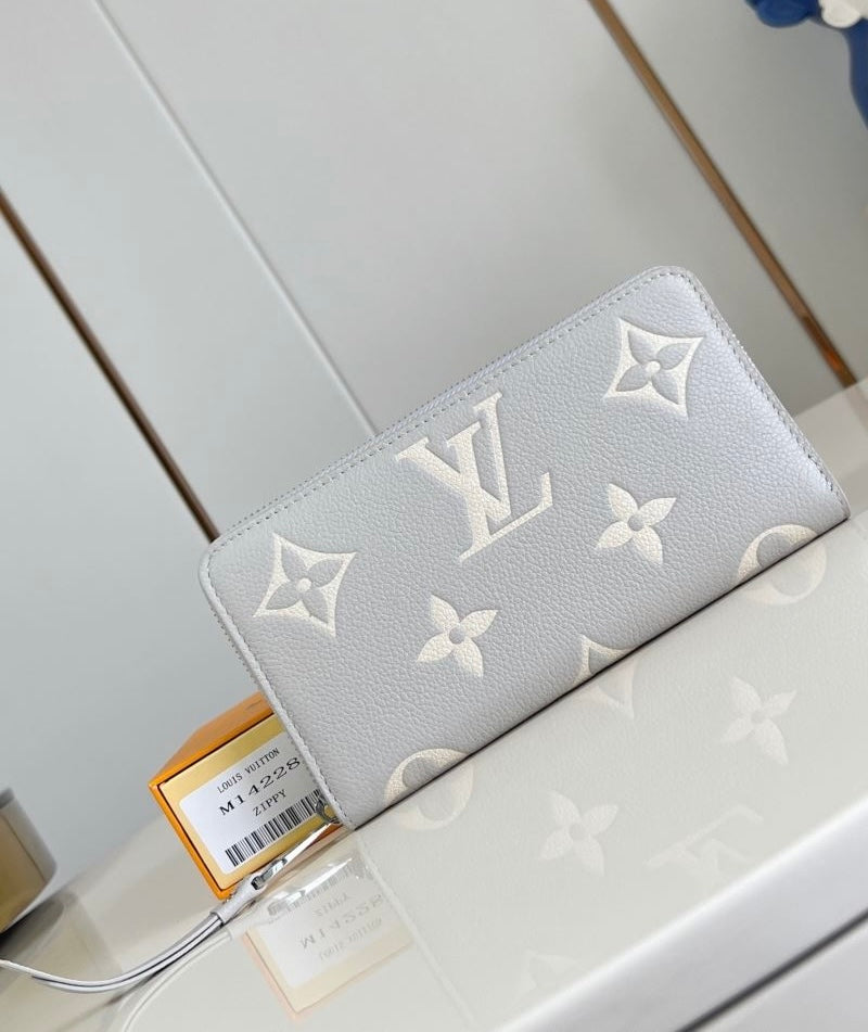 (Pre-Order) Louis Vuitton Grey Monogram Zippy Wallet (Replica)