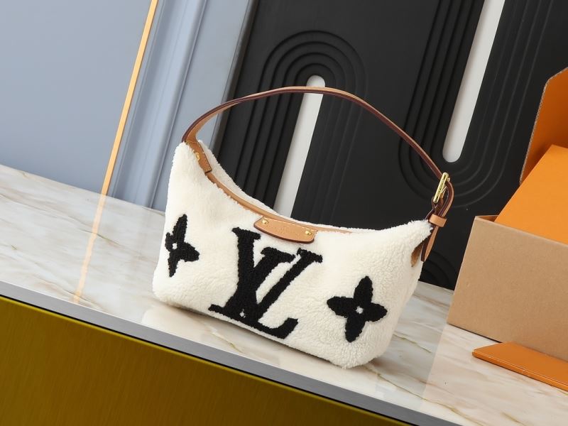 (Pre-Order) LOUIS VUITTON Hills Pochette Bag (Replica)