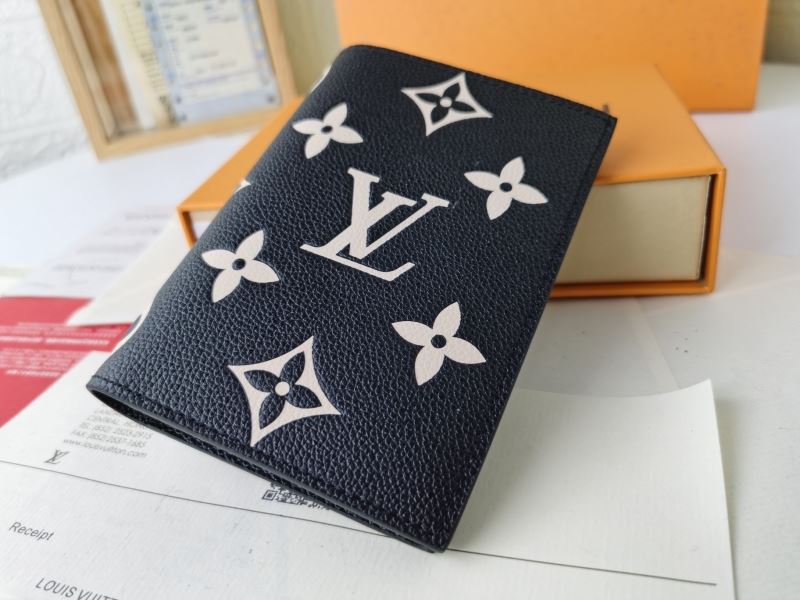 (Pre-Order) Louis Vuitton Passport Cover (Replica)