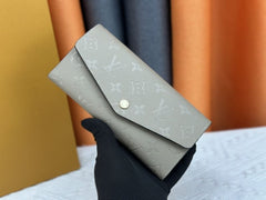 (Pre-Order) Louis Vuitton Sarah Wallet (Replica)