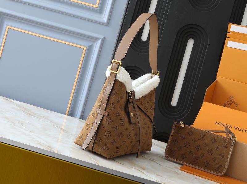 (Pre-Order) Louis Vuitton CarryAll PM (Replica)