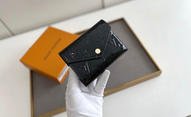 (Pre-Order) Louis Vuitton Victorine Wallet (Replica)