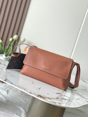 (Pre-Order) Louis Vuitton Gaston Wearable Wallet Bag – Monogram & Leather (Replica)