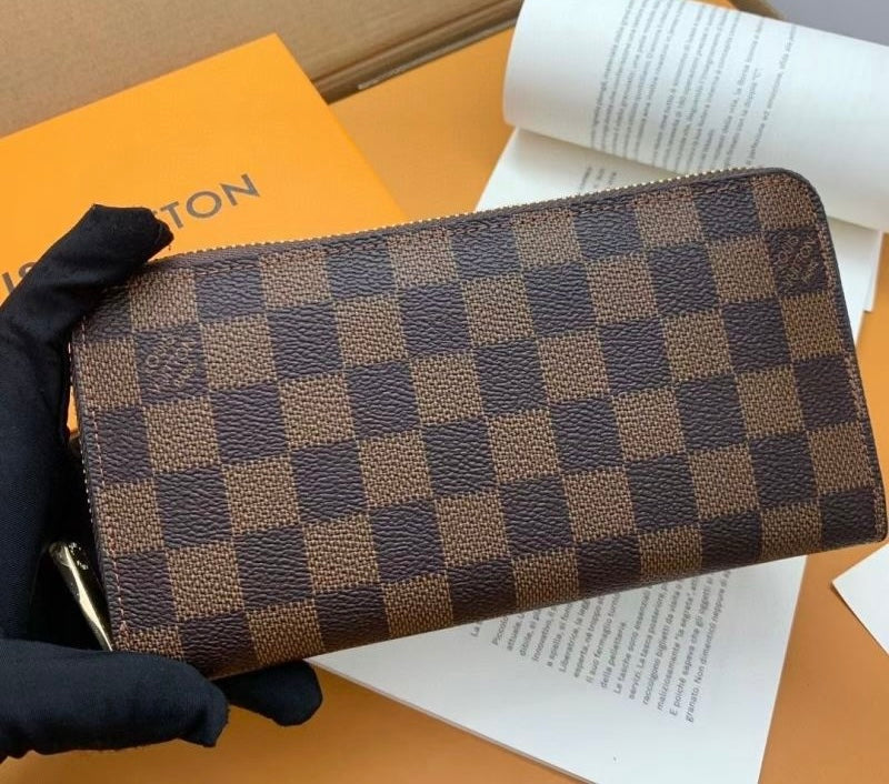 (Pre-Order) Louis Vuitton Zippy Wallet (Replica)