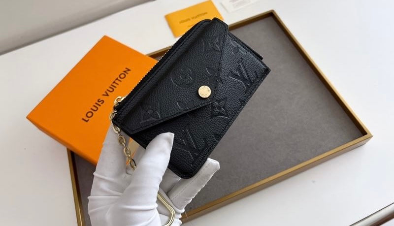 (Pre-Order) Louis Vuitton Card Case (Replica)