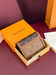 (Pre-Order) Louis Vuitton Daphne Monogram Compact Wallet (Replica)