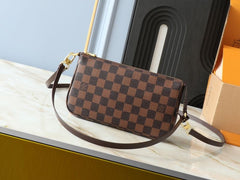 (Pre-Order) Louis Vuitton Pochette Accessoires (Replica)