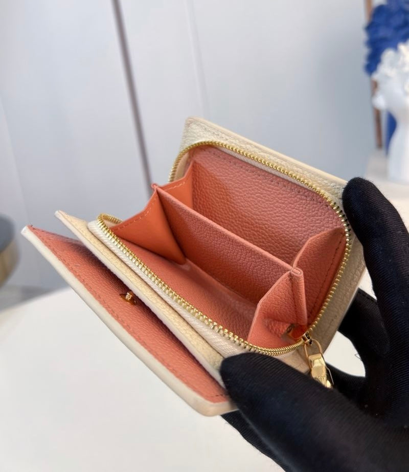 (Pre-Order) Louis Vuitton Wallet (Replica)